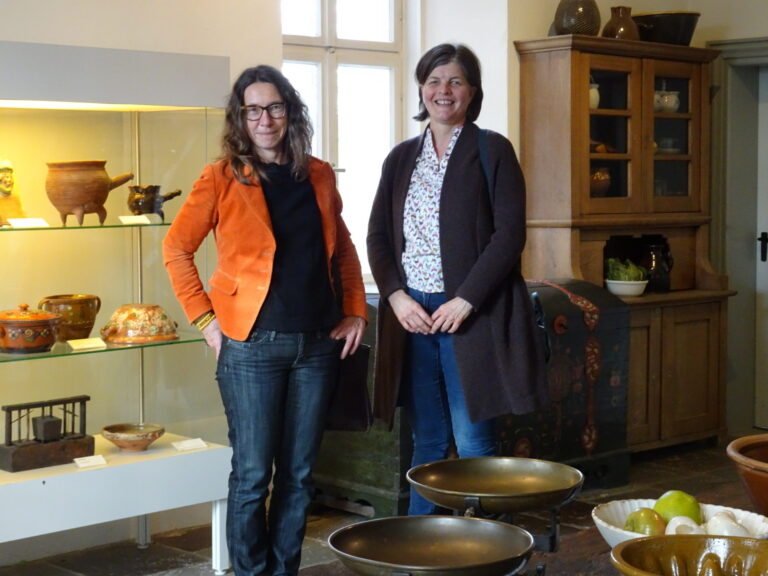 „Enorm wichtig für unser kollektives Gedächtnis“  – Kandidatinnen Uta Röpcke und Susanne Baumann zu Besuch im Kreismuseum